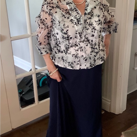 Mother of the Bride dress and jacket - Picture 6 of 12